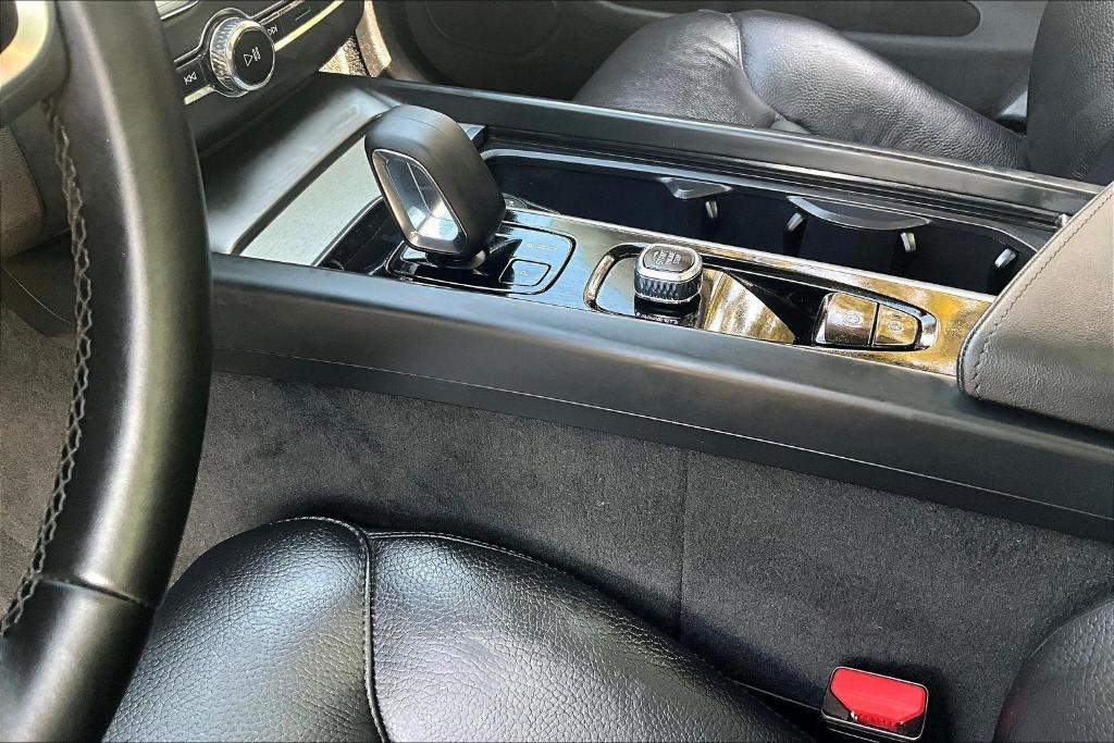 used 2025 Volvo XC60 car, priced at $35,000