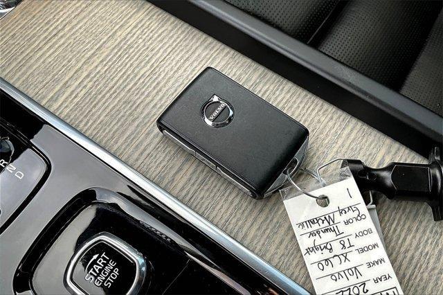 used 2022 Volvo XC60 Recharge Plug-In Hybrid car, priced at $44,089