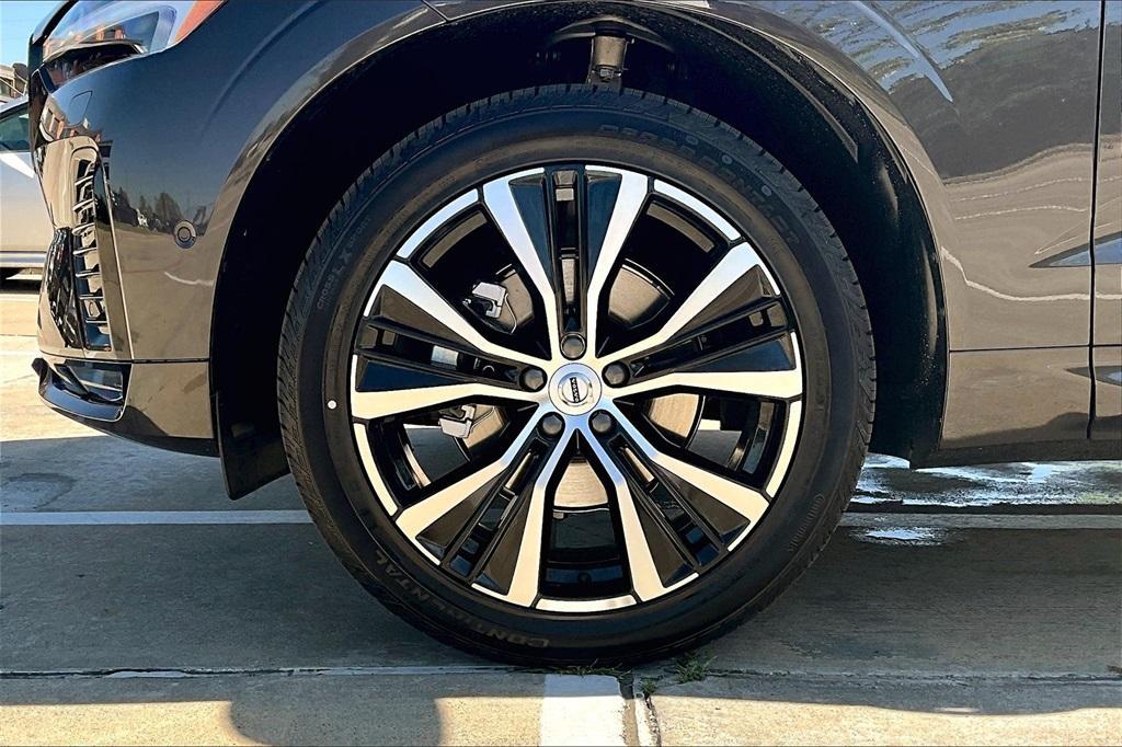 new 2025 Volvo XC60 car, priced at $56,355