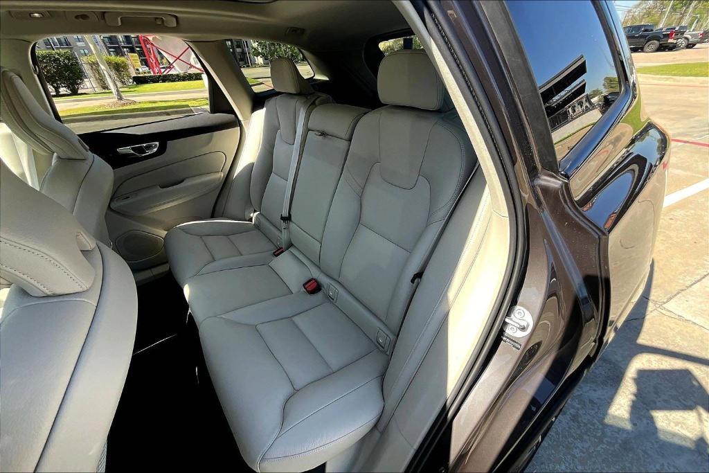 new 2025 Volvo XC60 car, priced at $49,105