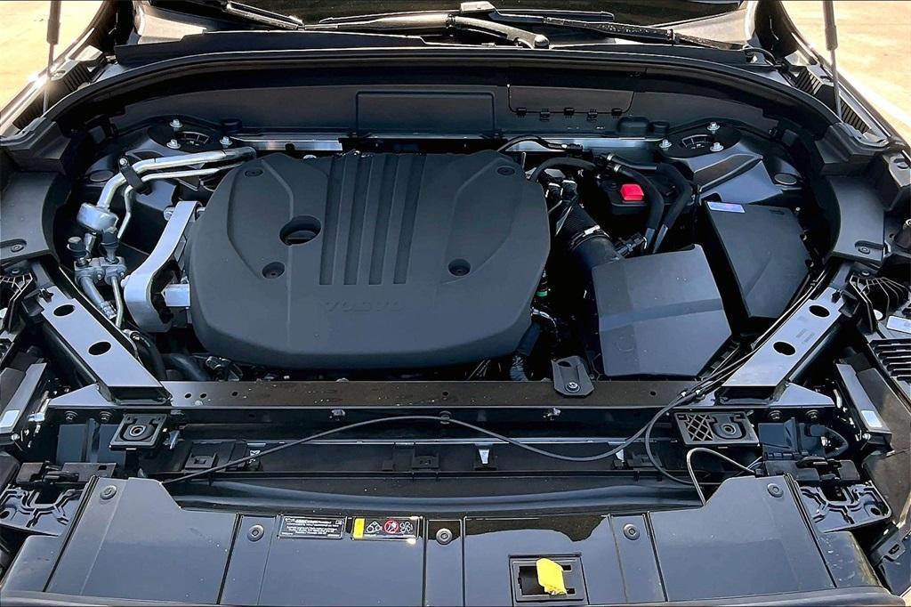 new 2025 Volvo XC60 car, priced at $56,355
