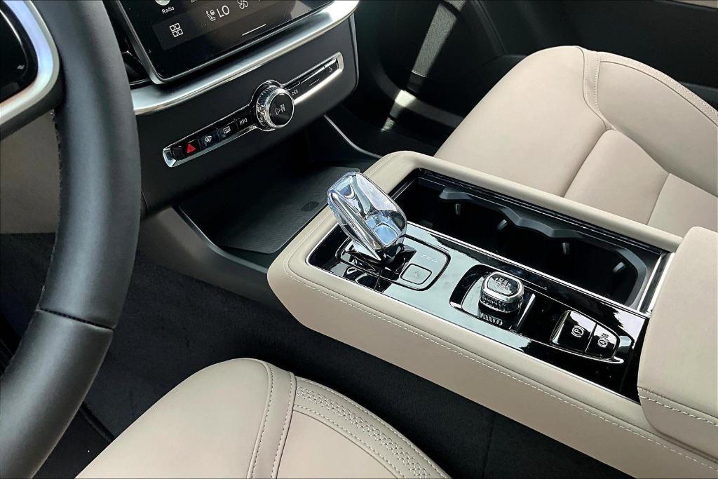 new 2026 Volvo XC90 car, priced at $71,825