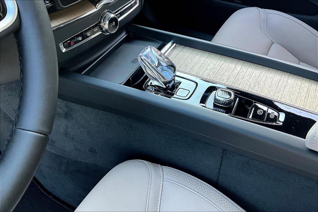 new 2026 Volvo XC60 car, priced at $52,235