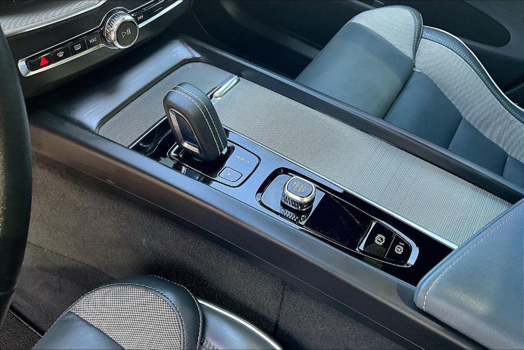 used 2022 Volvo XC60 car, priced at $37,307