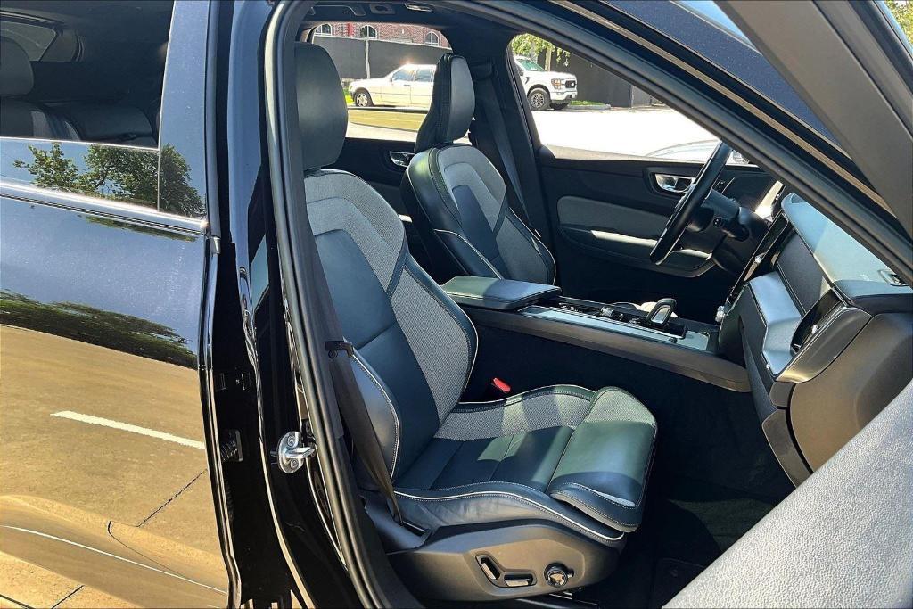 used 2022 Volvo XC60 car, priced at $37,307
