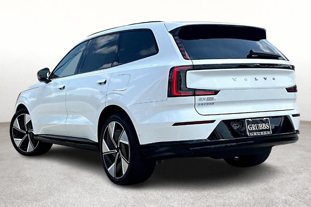 new 2025 Volvo EX90 car, priced at $92,675
