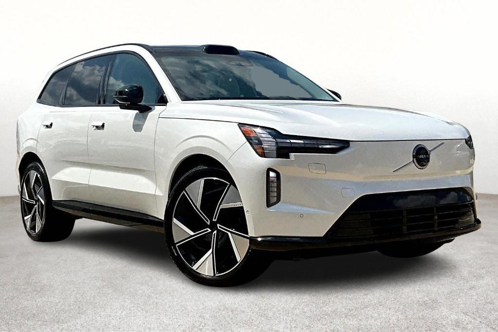 new 2025 Volvo EX90 car, priced at $92,675