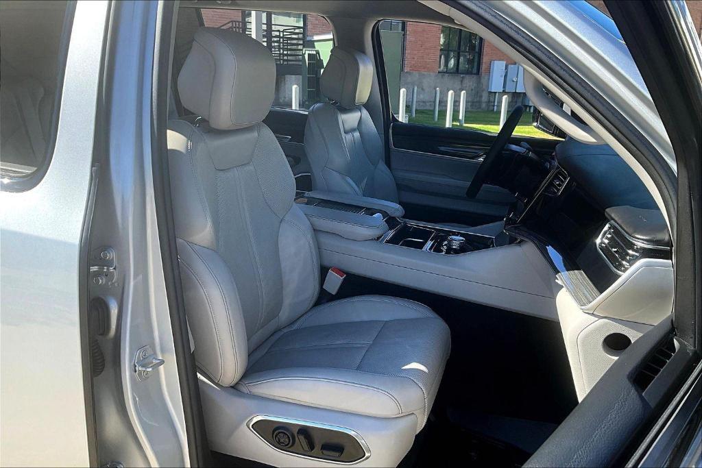 used 2022 Jeep Wagoneer car, priced at $43,430