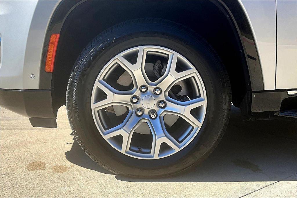 used 2022 Jeep Wagoneer car, priced at $43,430