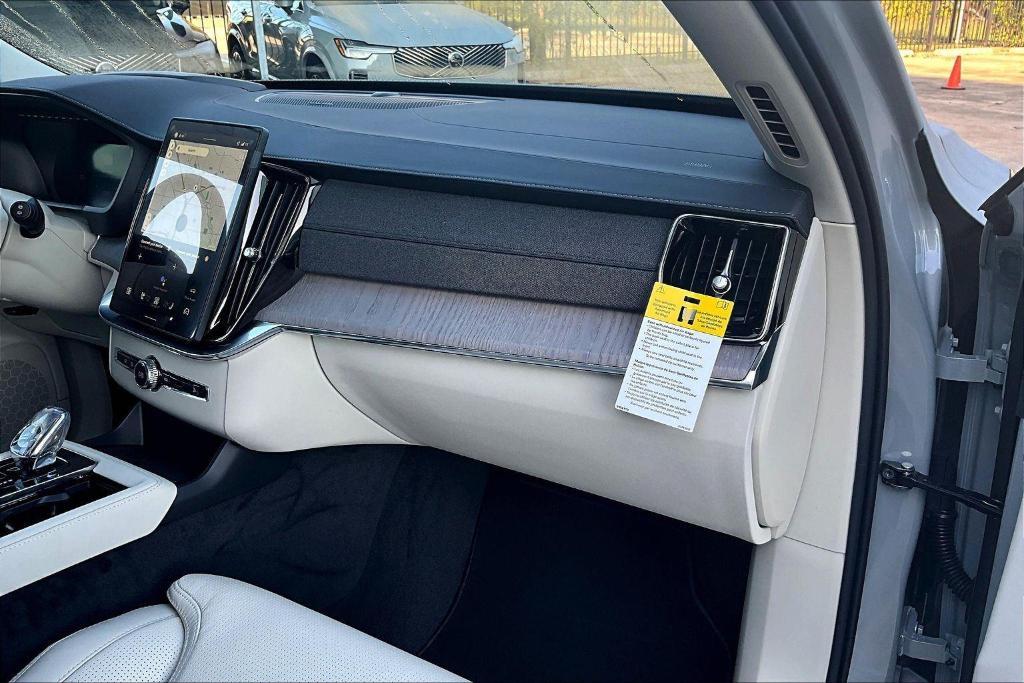 new 2026 Volvo XC90 car, priced at $75,155