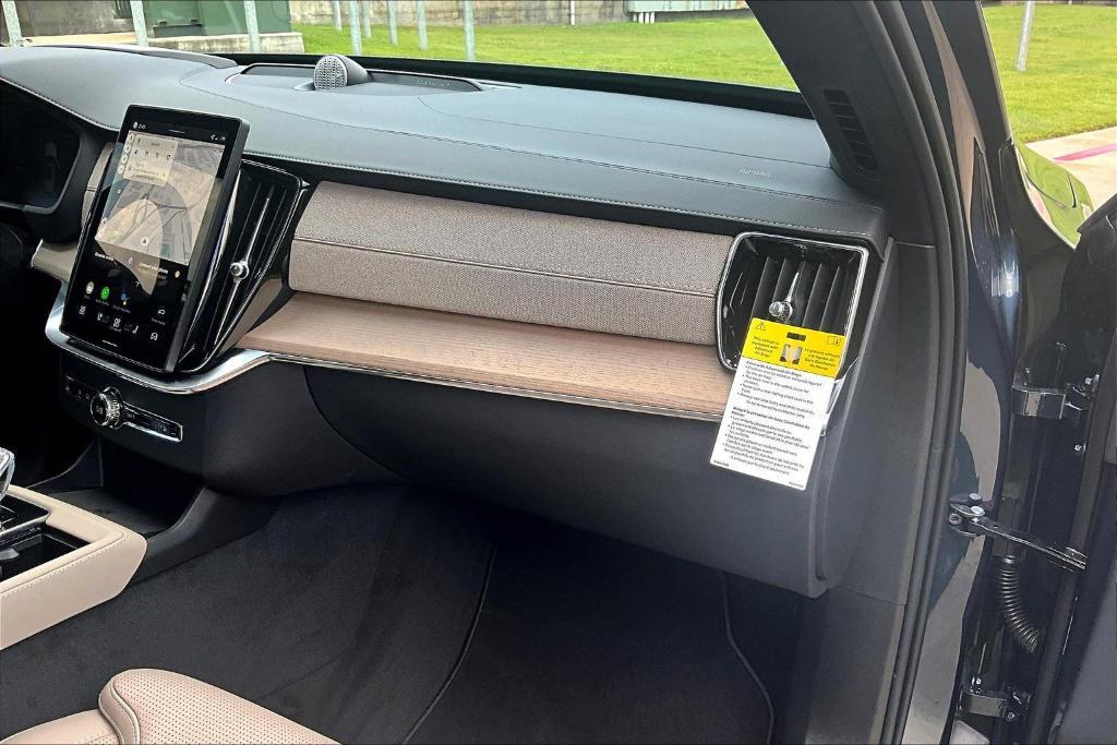 new 2026 Volvo XC90 car, priced at $82,775