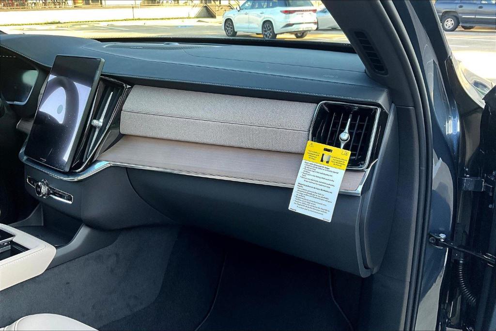 new 2026 Volvo XC90 car, priced at $71,825