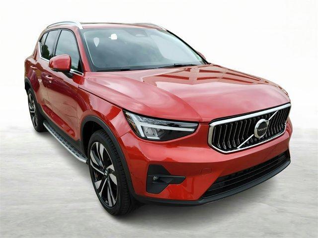 new 2024 Volvo XC40 car, priced at $45,687