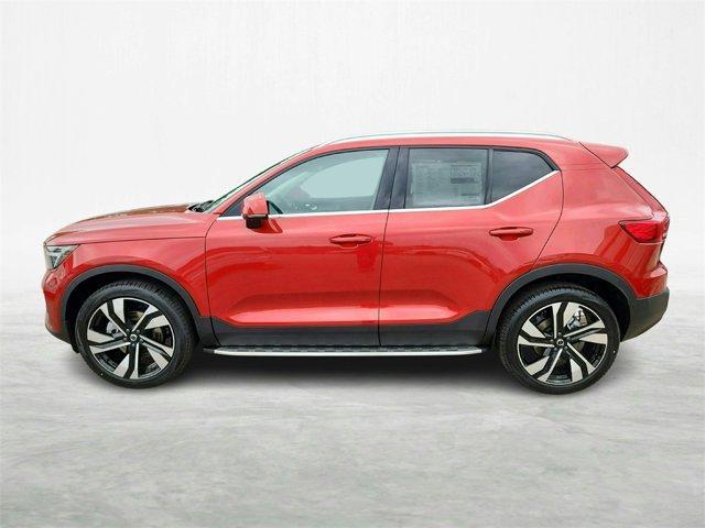 new 2024 Volvo XC40 car, priced at $46,031