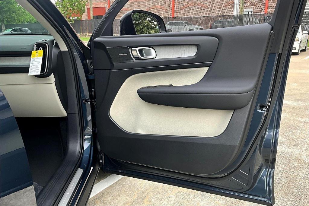 new 2026 Volvo XC40 car, priced at $47,000