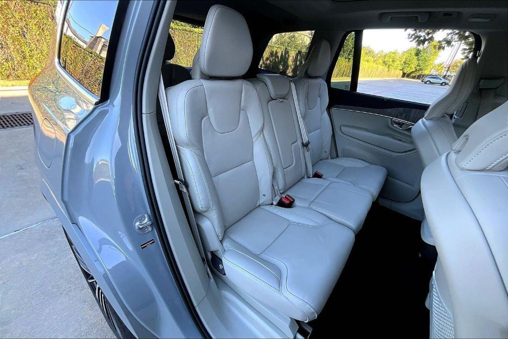 new 2025 Volvo XC90 car, priced at $75,020