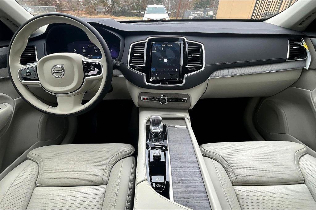 new 2025 Volvo XC90 car, priced at $75,020