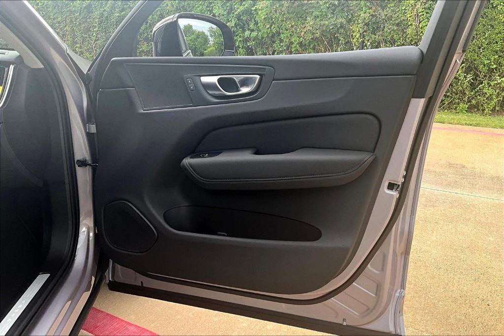 new 2026 Volvo XC60 car, priced at $52,235