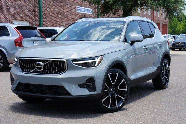 new 2024 Volvo XC40 car, priced at $48,999