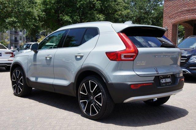 new 2024 Volvo XC40 car, priced at $50,597