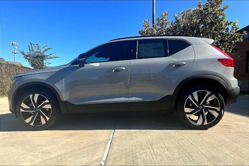 new 2026 Volvo XC40 car, priced at $52,995
