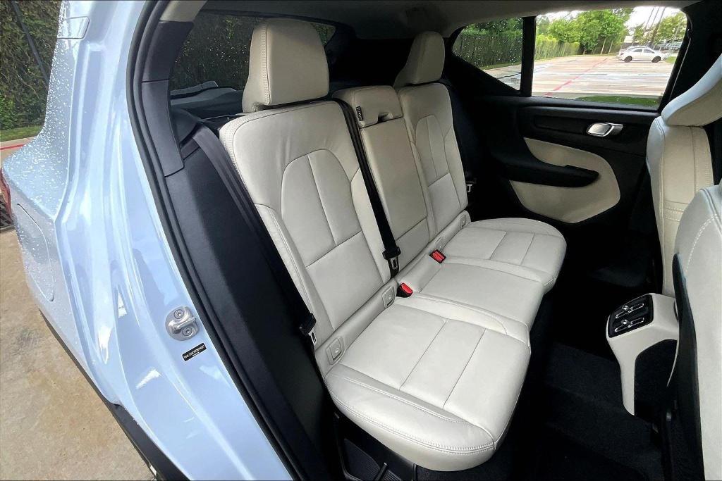 new 2026 Volvo XC40 car, priced at $49,800