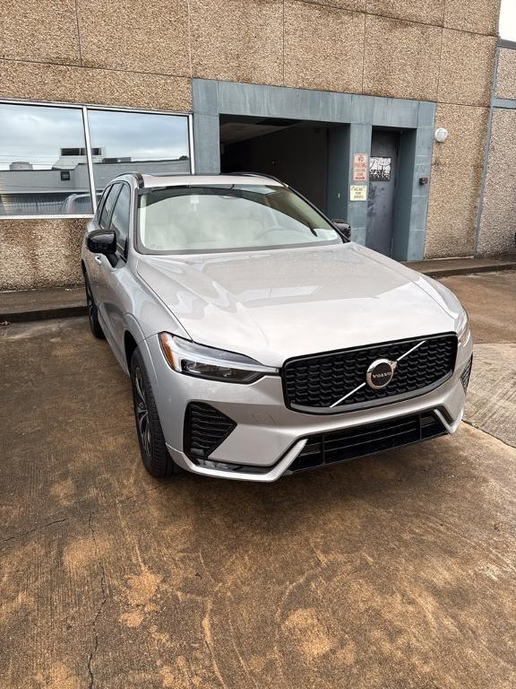 new 2025 Volvo XC60 car, priced at $49,135