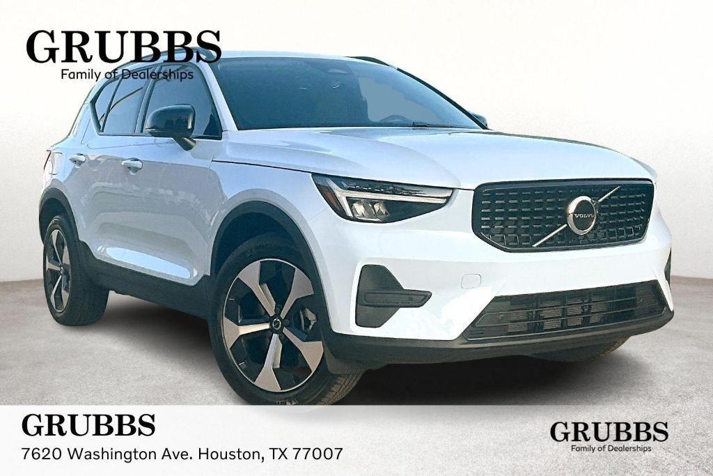 new 2026 Volvo XC40 car, priced at $44,095