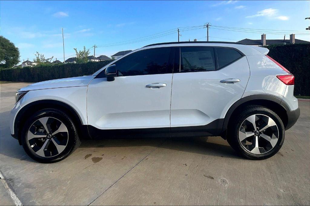 new 2026 Volvo XC40 car, priced at $44,095