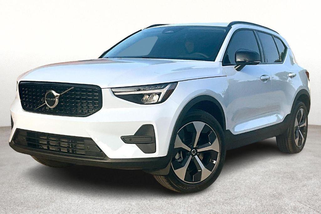 new 2026 Volvo XC40 car, priced at $44,095