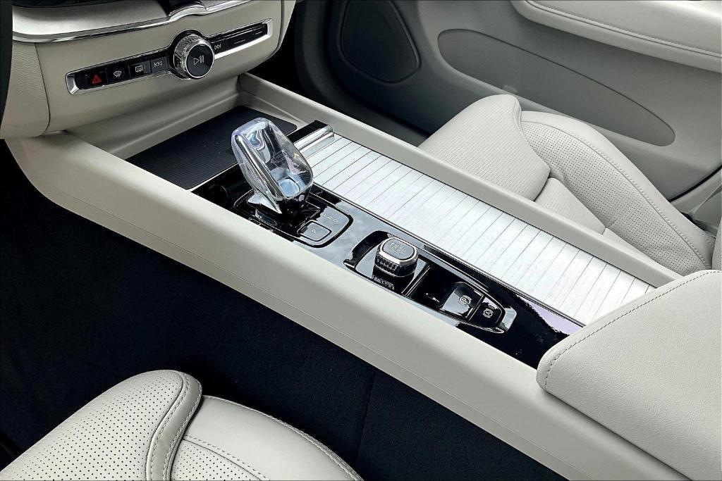 new 2026 Volvo XC60 car, priced at $63,935