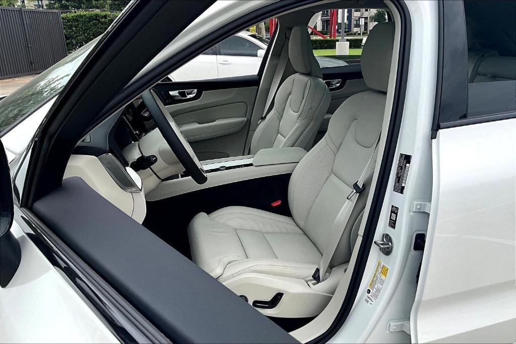 new 2026 Volvo XC60 car, priced at $63,935