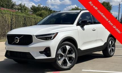 new 2025 Volvo XC40 car, priced at $47,435