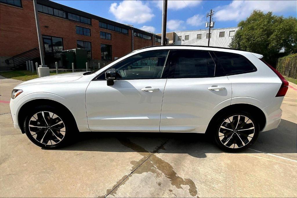 new 2026 Volvo XC60 car, priced at $57,985