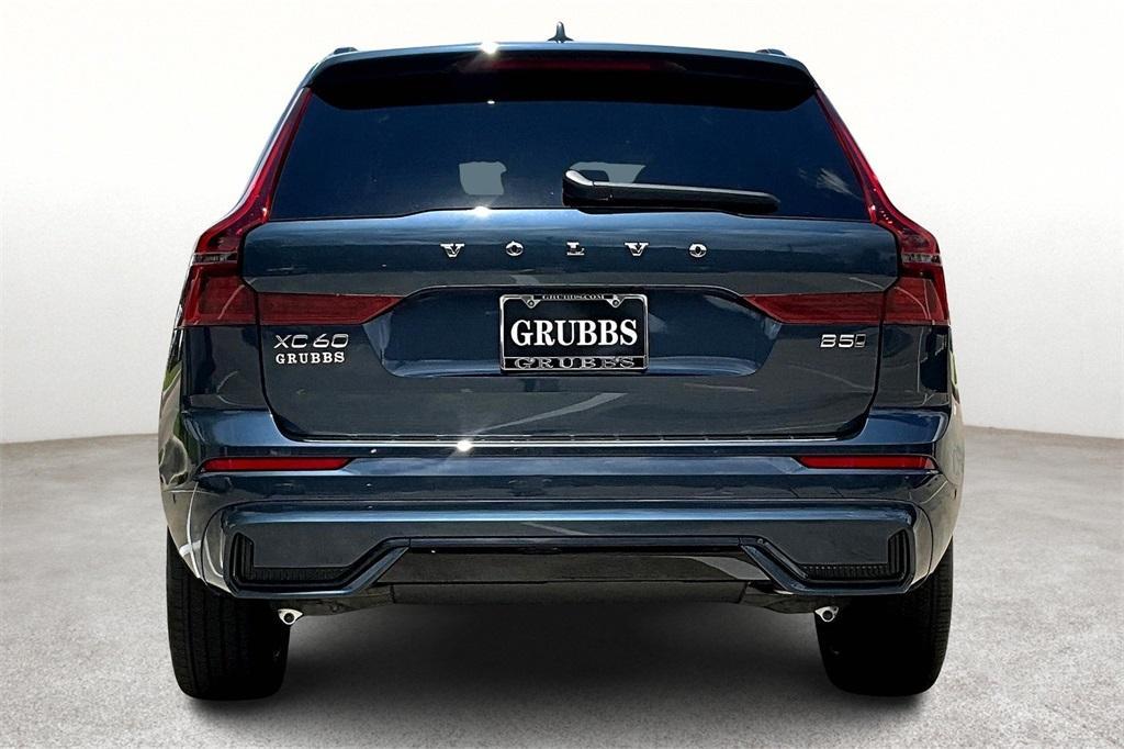 new 2026 Volvo XC60 car, priced at $57,985