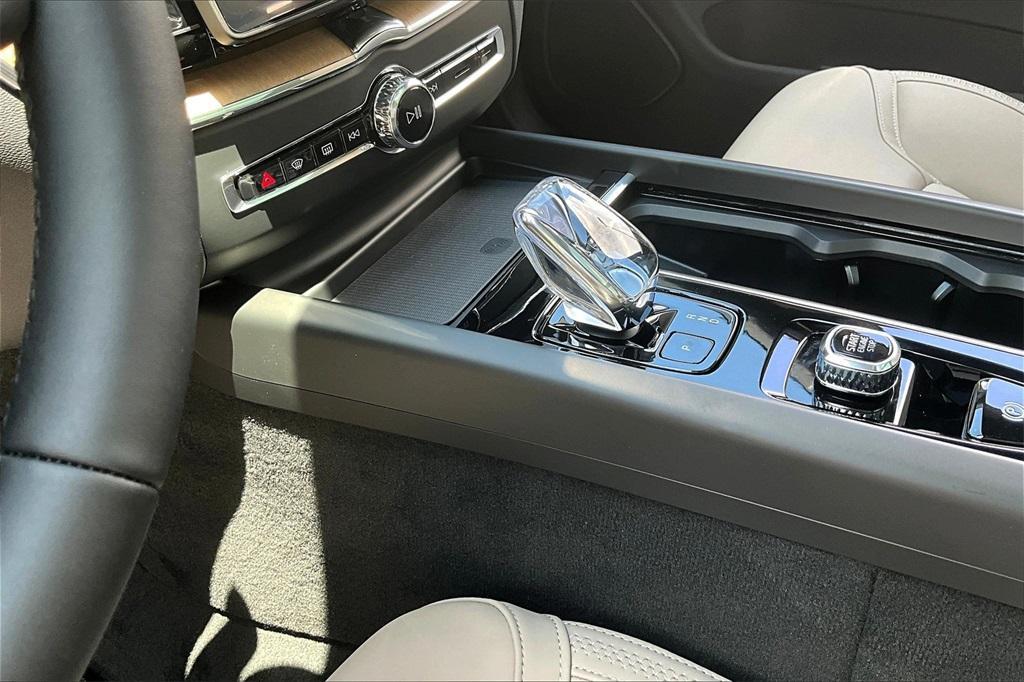 new 2026 Volvo XC60 car, priced at $57,985