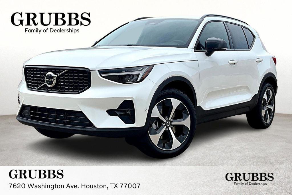 new 2026 Volvo XC40 car, priced at $45,850