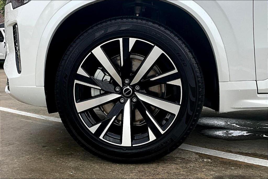 new 2026 Volvo XC90 car, priced at $62,345