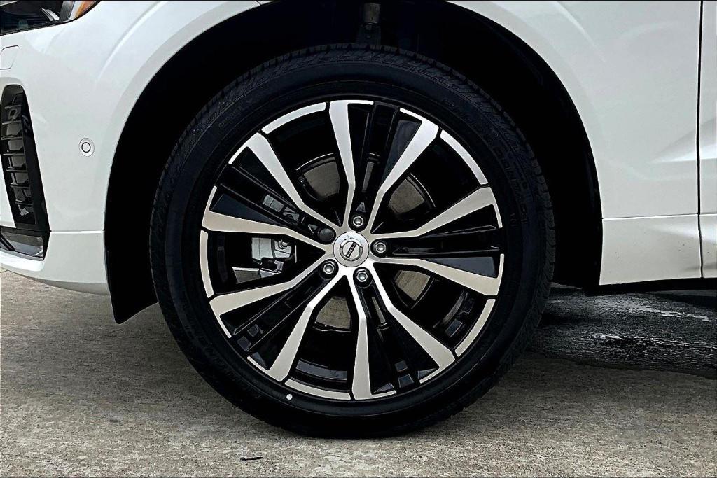 new 2025 Volvo XC60 car, priced at $48,110