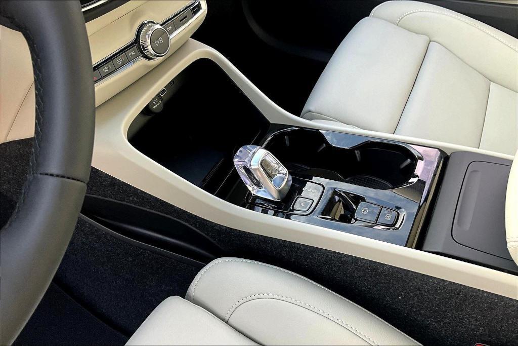 new 2026 Volvo XC40 car, priced at $45,850