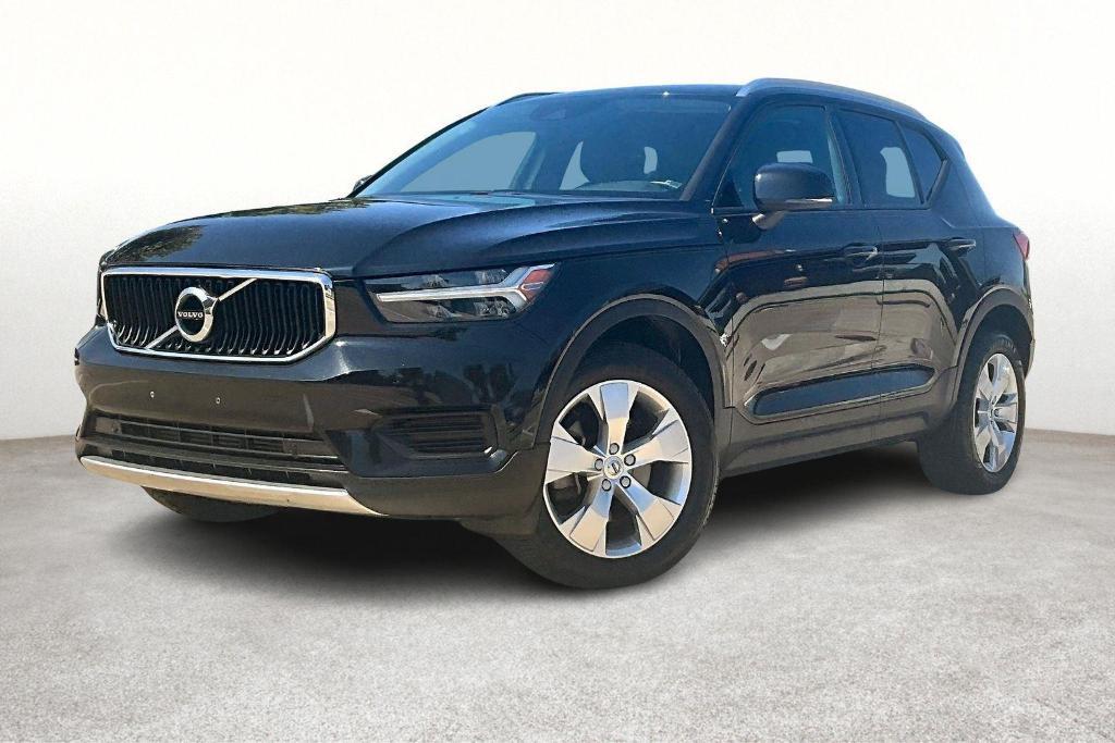 used 2022 Volvo XC40 car, priced at $23,109