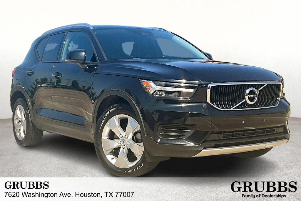 used 2022 Volvo XC40 car, priced at $21,847