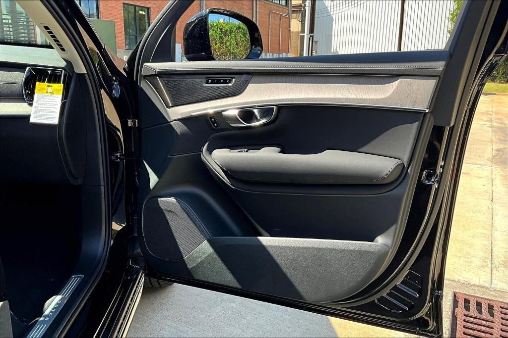 new 2026 Volvo XC90 car, priced at $76,375