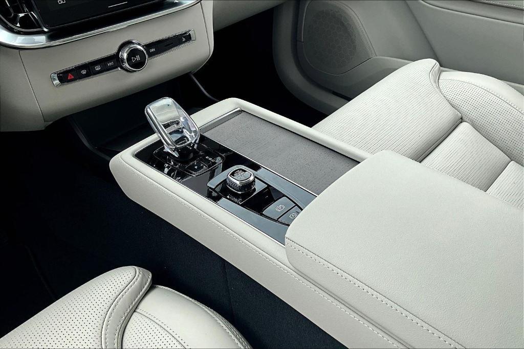 new 2026 Volvo XC90 car, priced at $74,645