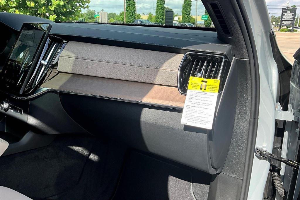 new 2026 Volvo XC90 car, priced at $71,825