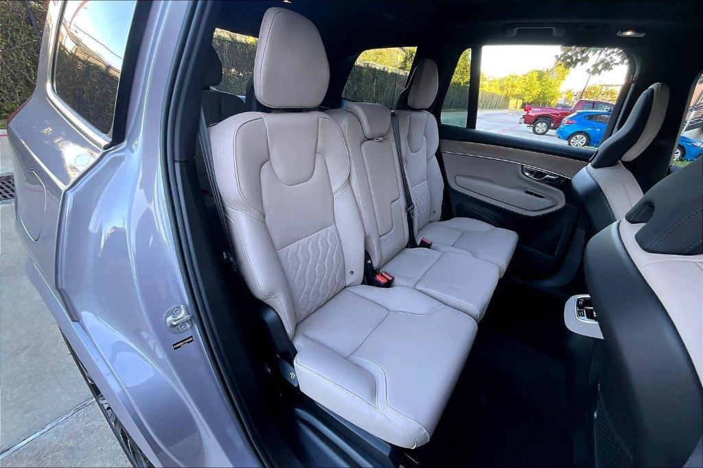 new 2026 Volvo XC90 car, priced at $71,825