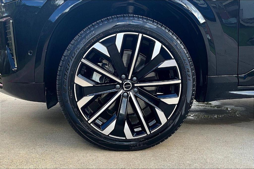 used 2025 Volvo XC90 car, priced at $52,582