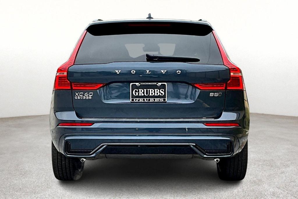 new 2025 Volvo XC60 car, priced at $47,585