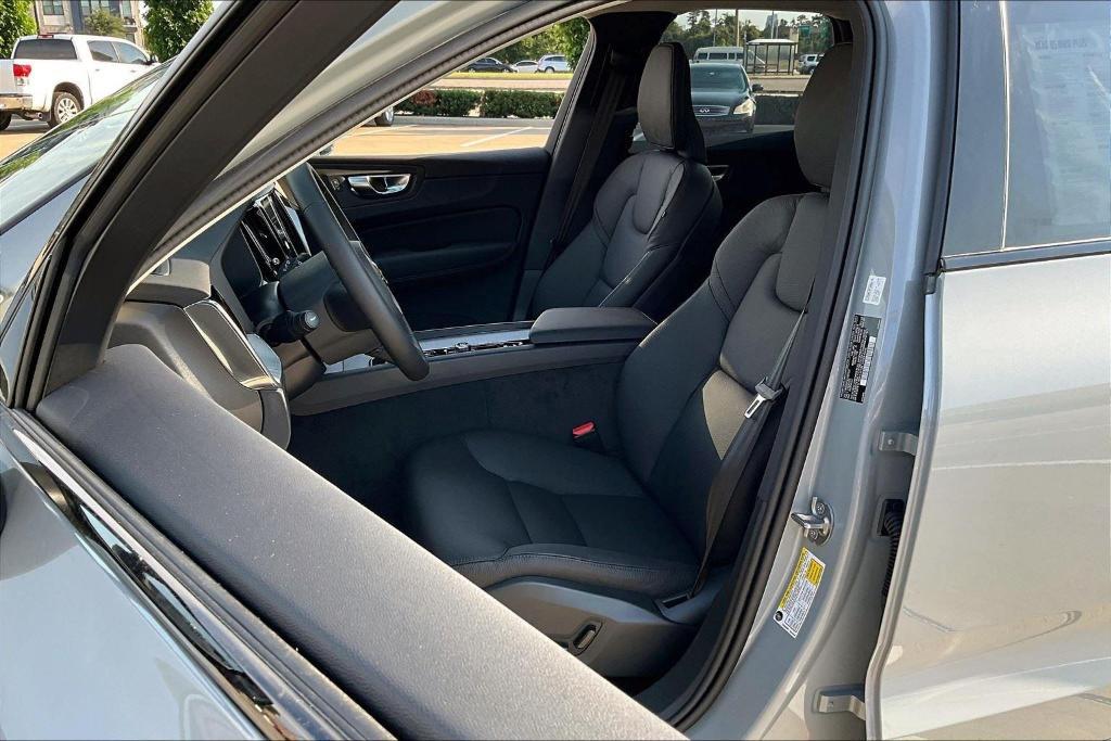 new 2025 Volvo XC60 car, priced at $48,110