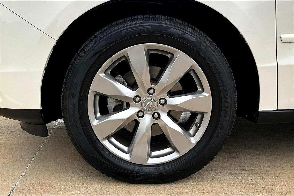 used 2015 Acura MDX car, priced at $19,663